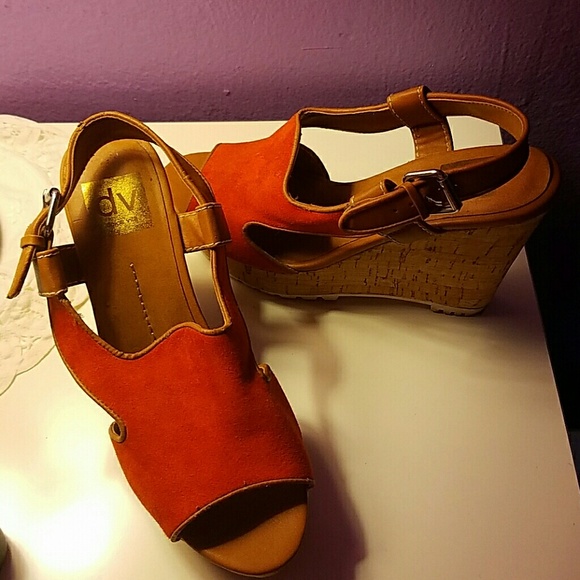 Shoes - Picture 2 of 2