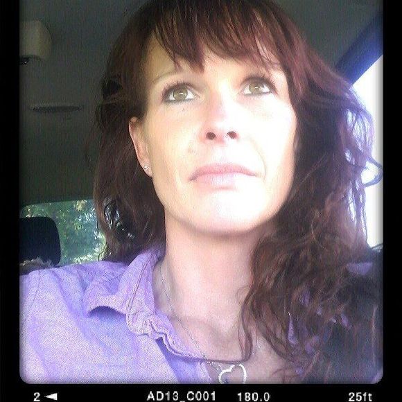 Meet your Posher, Sandra - Picture 1 of 1