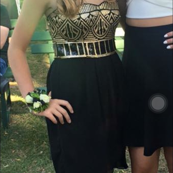 Dress - Picture 1 of 2