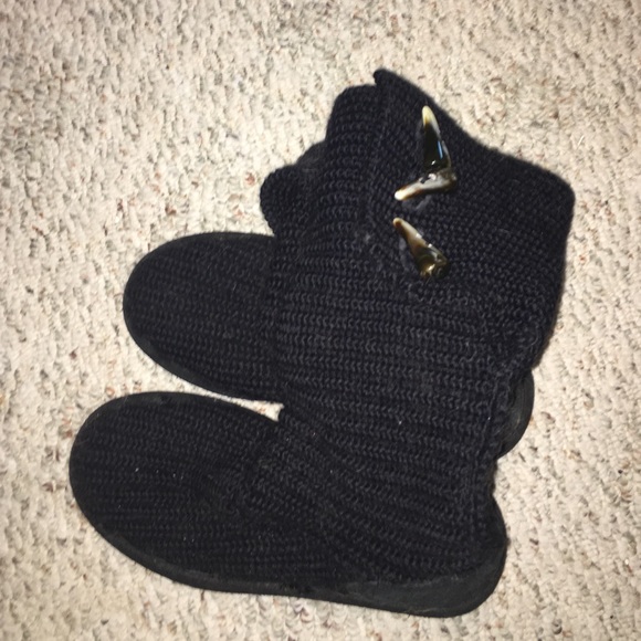 Sweater boots (like uggs)