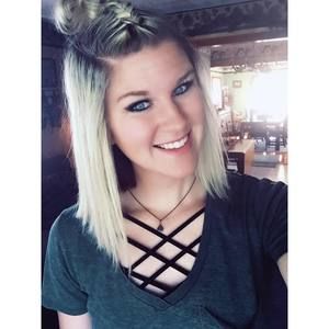 Meet your Posher, Brooke