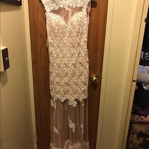 Wedding/gown
