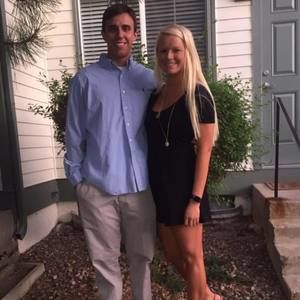 Meet your Posher, Courtney