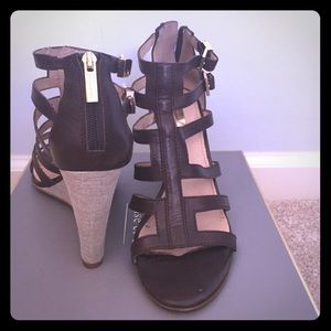 Wedge sandal gently used