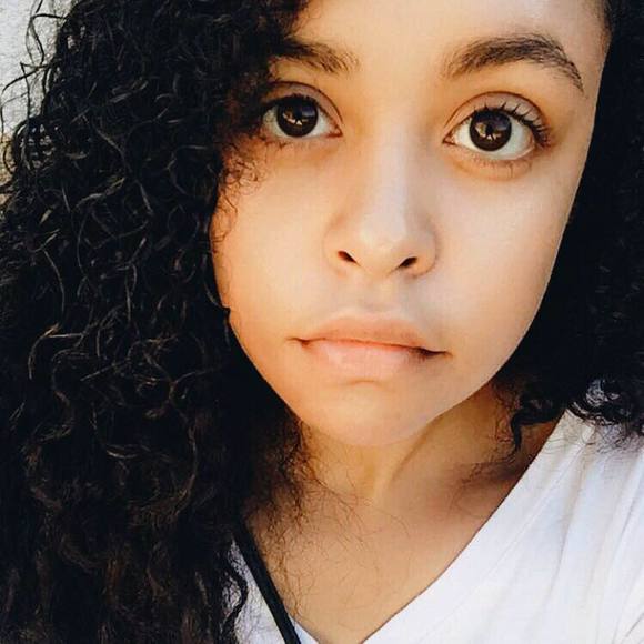 Meet your Posher, Sian - Picture 1 of 1