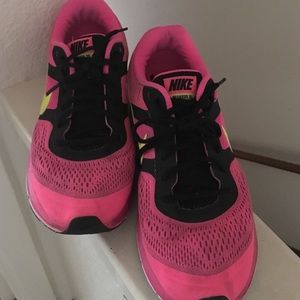 Women's Nike Shoes
