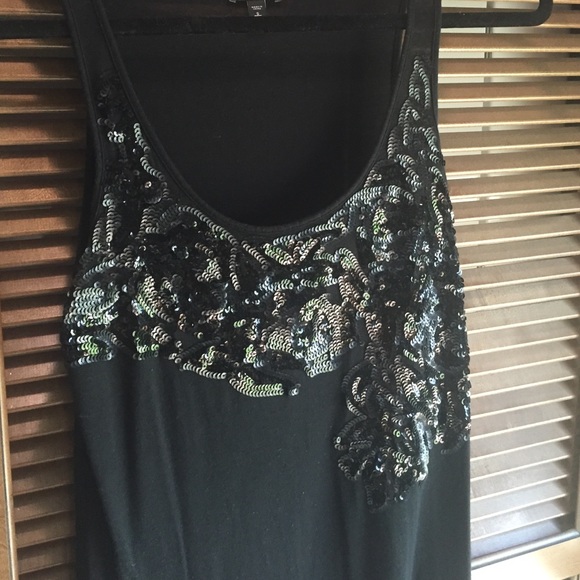 Sequined Tank - Picture 2 of 3