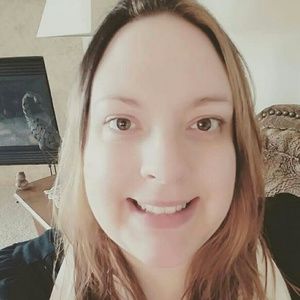 Meet your Posher, Lyssa