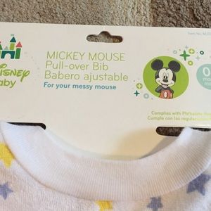 Disney Accessories - Nwt disney bib Disney Accessories - Nwt disney bib