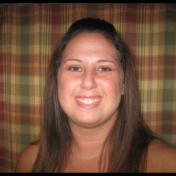 Meet your Posher, Jennifer - Picture 1 of 1