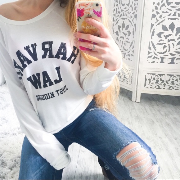 Harvard Law Sweatshirt - Picture 2 of 5