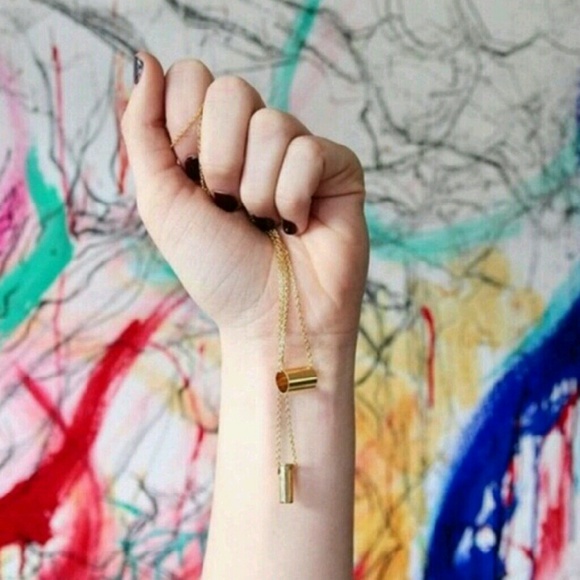 ⚡️SOLD OUT⚡️•Sullivan Stack Necklace• - Picture 4 of 5