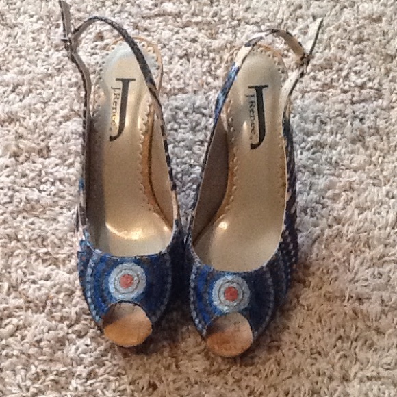Shoes - Picture 4 of 4