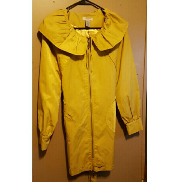 Vertigo yellow trench coat jacket