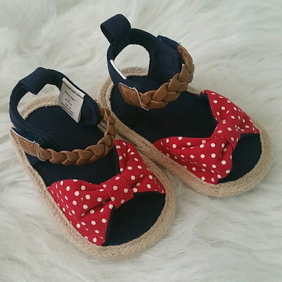 🎉HP! Sweet polka dot sandals
