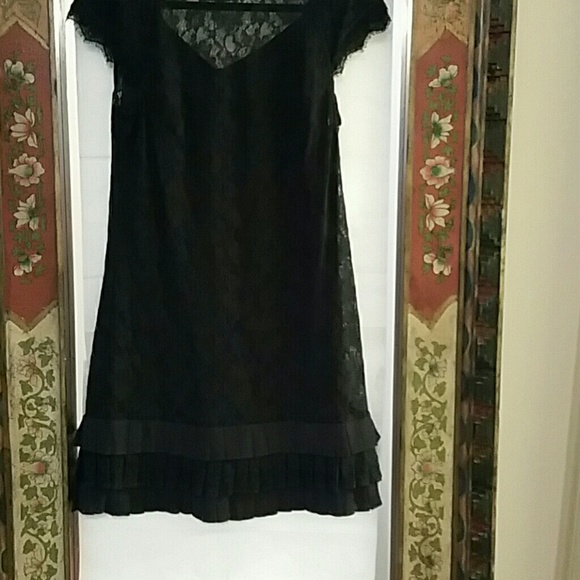 Dress - Picture 1 of 3