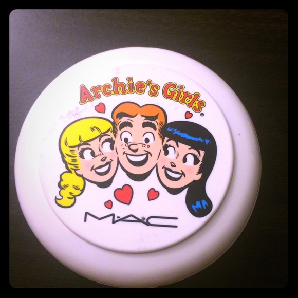 Mac Archie's girls