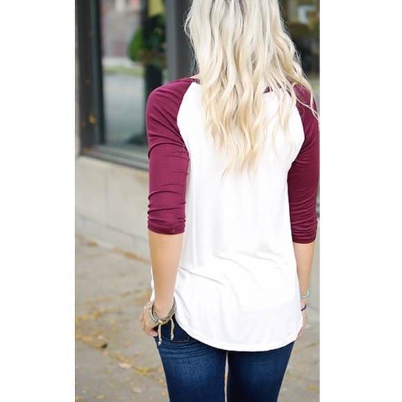 • Football Y'all Graphic Top • - Picture 4 of 4