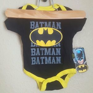 New Batman 0/3 month onsie
