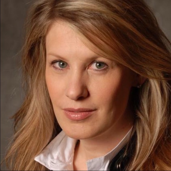 Meet your not-so-posh Posher, Ann - Picture 2 of 2