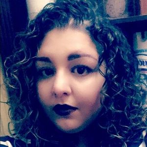 Meet your Posher, Lissette