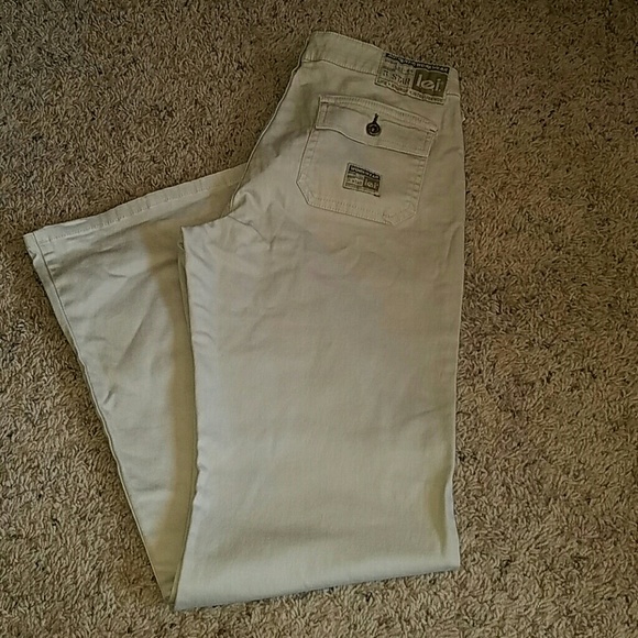 l.e.i. khaki's