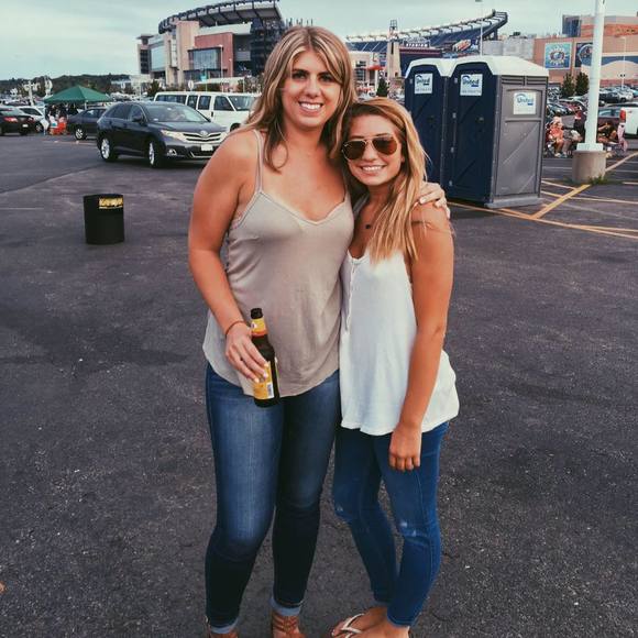 Meet your Posher, Catie - Picture 1 of 1