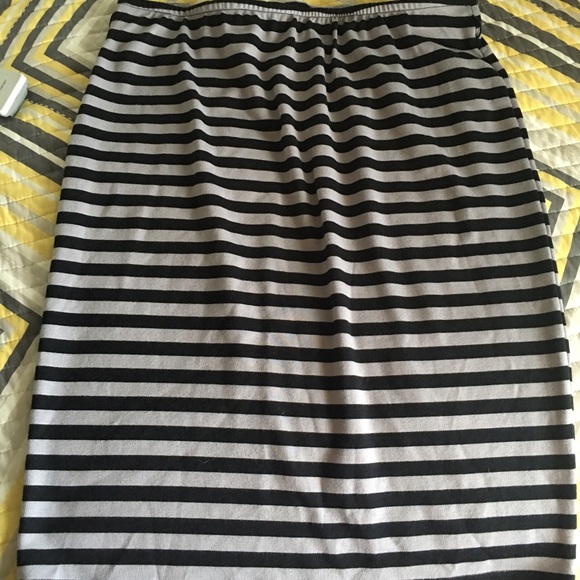 Metaphor Pencil Skirt