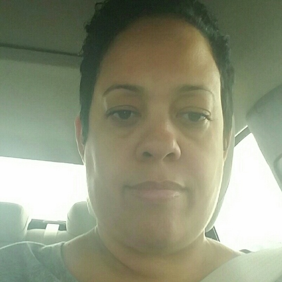 Meet your Posher, Jacinth - Picture 1 of 1