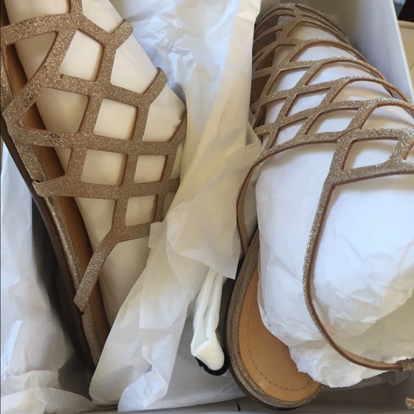 ⚡️FLASH SALE⚡️Schutz Cosmo Sandal - Picture 4 of 4