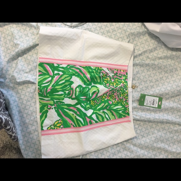 Lilly Pulitzer skirt