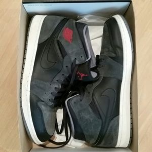 Air Jordan black/grey/red flight classic