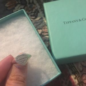 Tiffany's return to Tiffany & Co heart ring