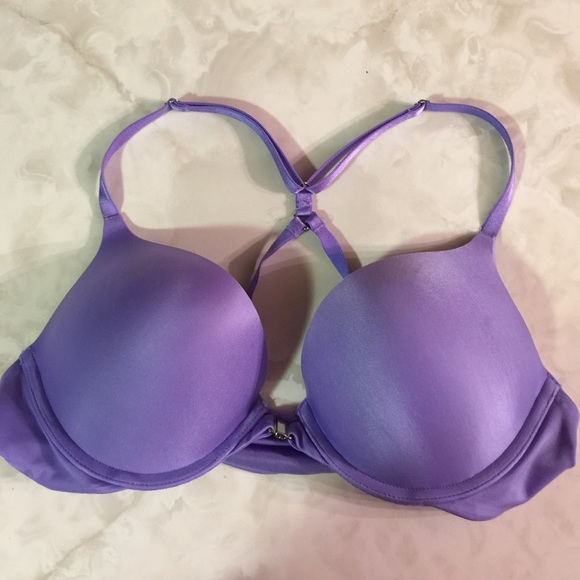 Victoria's Secret Bombshell plunge