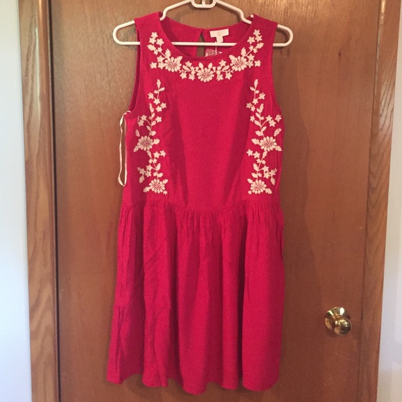 Pink dress with embroidery