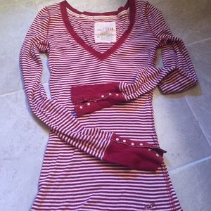 Hollister long sleeve v neck
