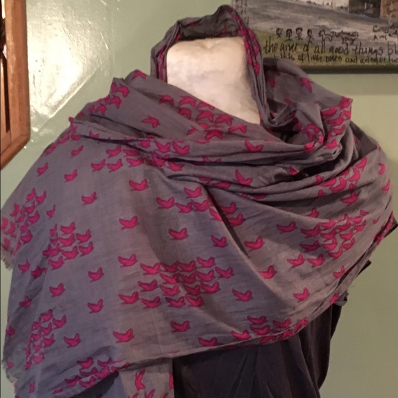 Gray & pink pashmina wrap