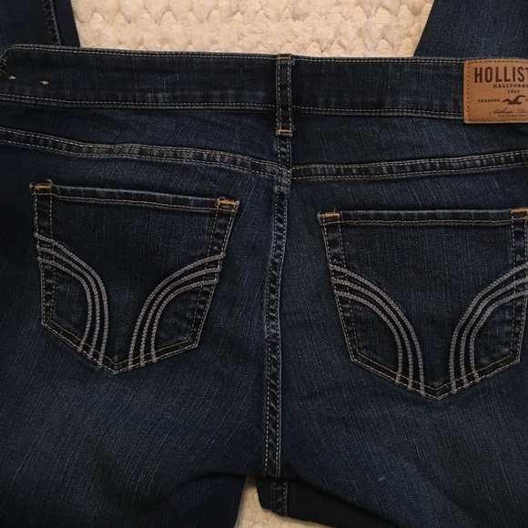 Hollister skinny jeans size (5). - Picture 2 of 4