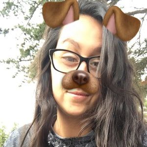 Meet your Posher, Rebeka