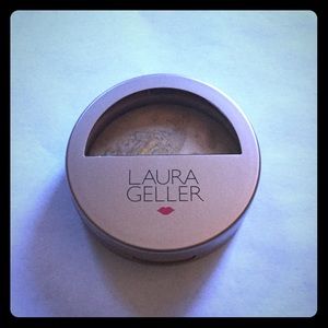 NEW Laura Geller Balance-N- Brighten foundation