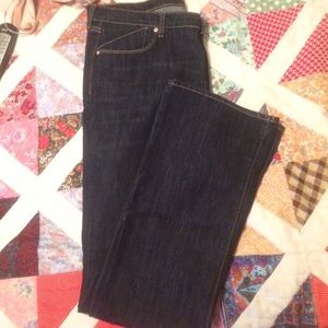 NWOT Old Navy The Flirt Jeans