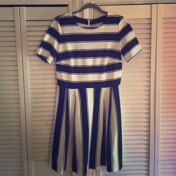 Loft, flattering a-line striped dress. Size 8.