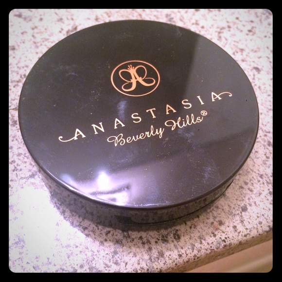 Anastasia Beverly Hills highlight