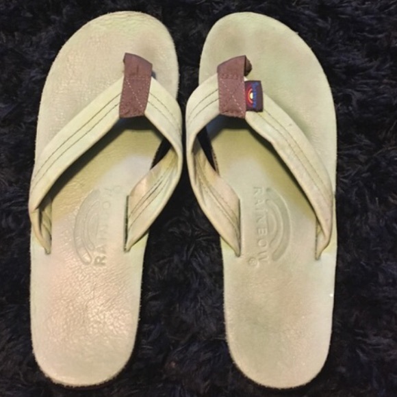 Rainbow sandals size 7.5