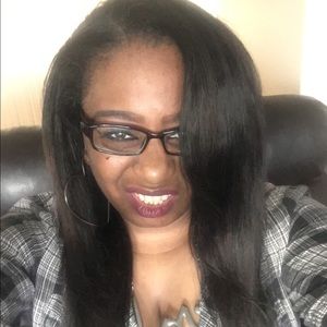 Meet your Posher, Daphne