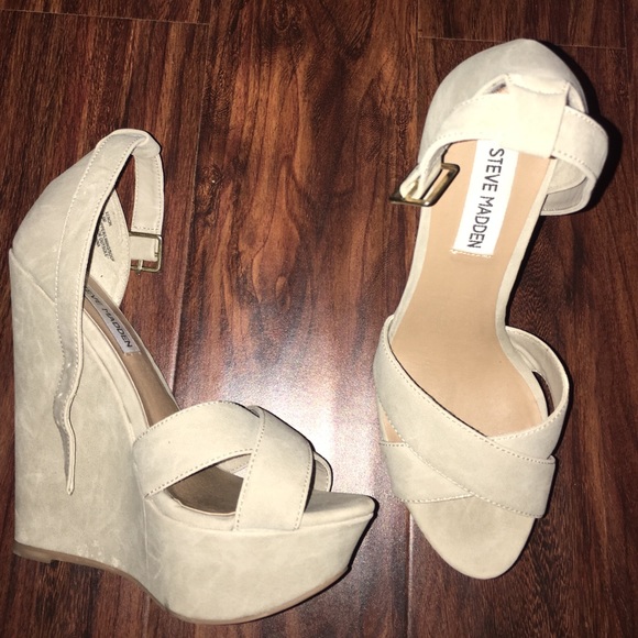 Steve Madden Xenon Wedges