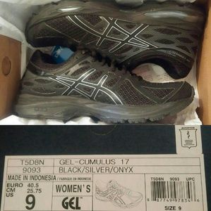Gel Athletic Shoes NEW