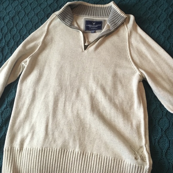 American Eagle sweater