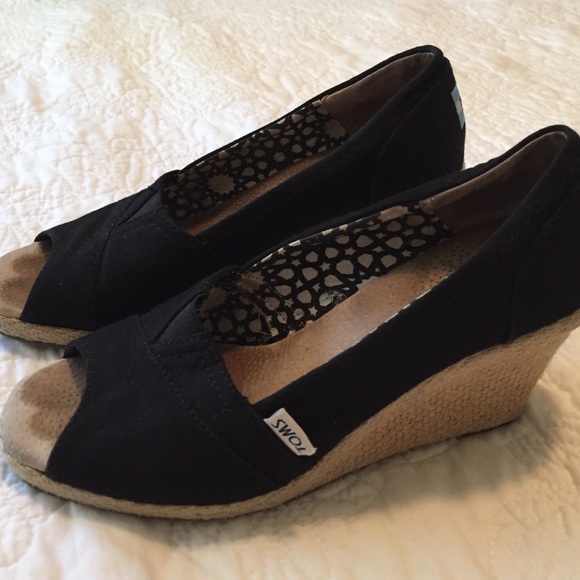 Toms shoes
