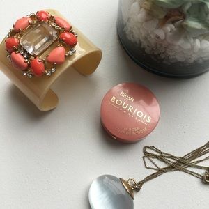 Coral Blush from Bourjois "ROSE COUP DE FOUDRE"